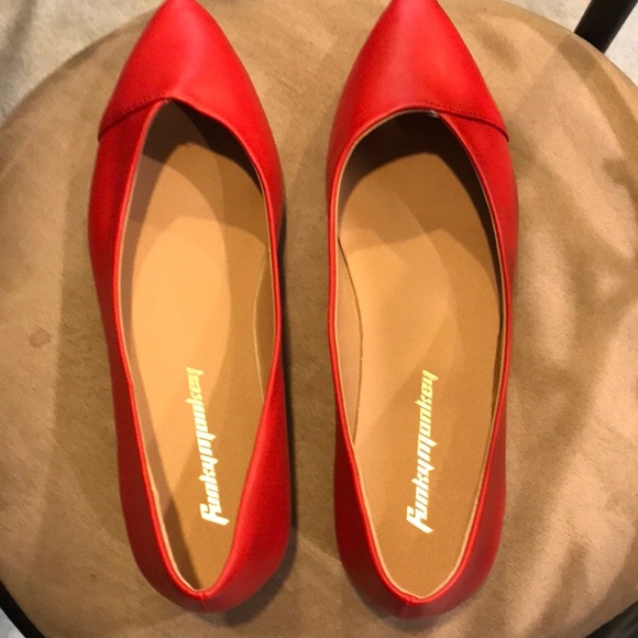 Funky Monkey Ladies Red Ballet Flats-Size 8 - Picture 1 of 6